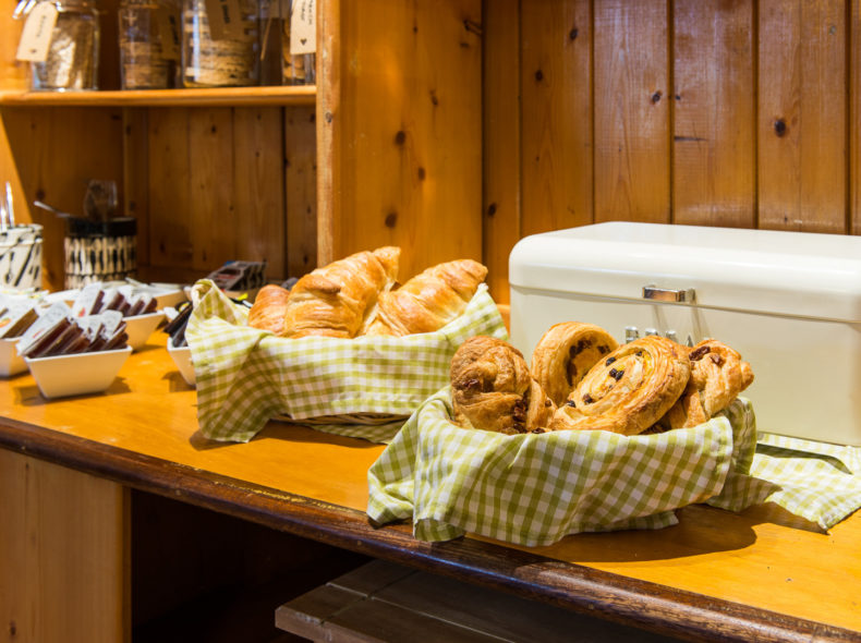 Breakfast at Tudor Lodge - Bed and Breakfast - B&B - Porthmadog - Scandinavian breakfast - pastries - continental - full English
